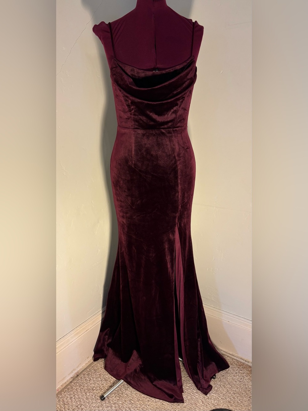 Lulu’s stretch velvet evening gown burgundy wine red medium - Picture 2 of 9